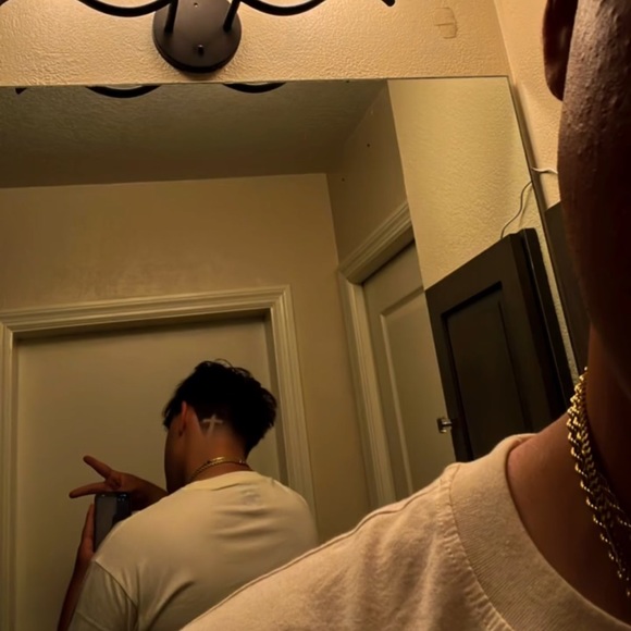 Meet your Posher, Joseph - Picture 1 of 1